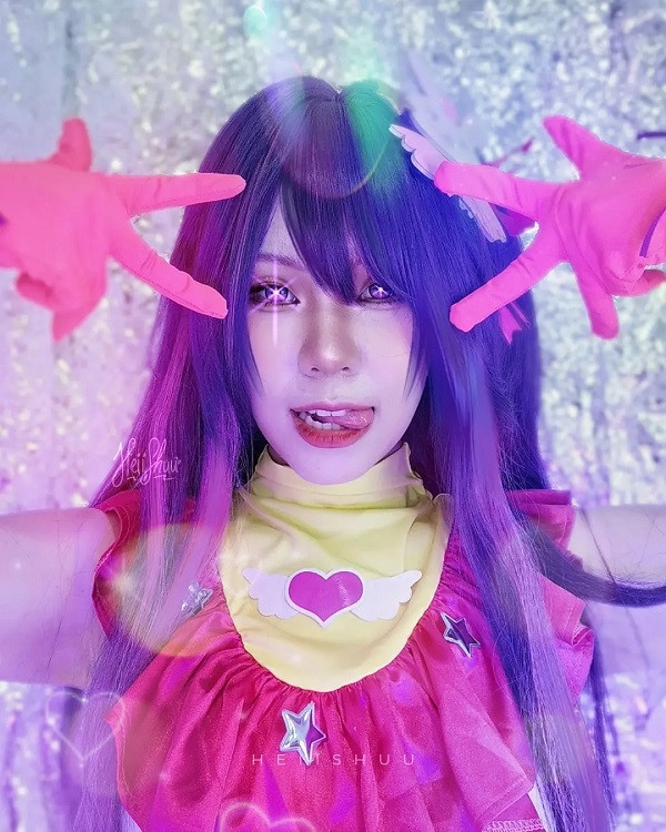 Bộ ảnh cosplay Ai Hoshino mang đậm phong cách idol