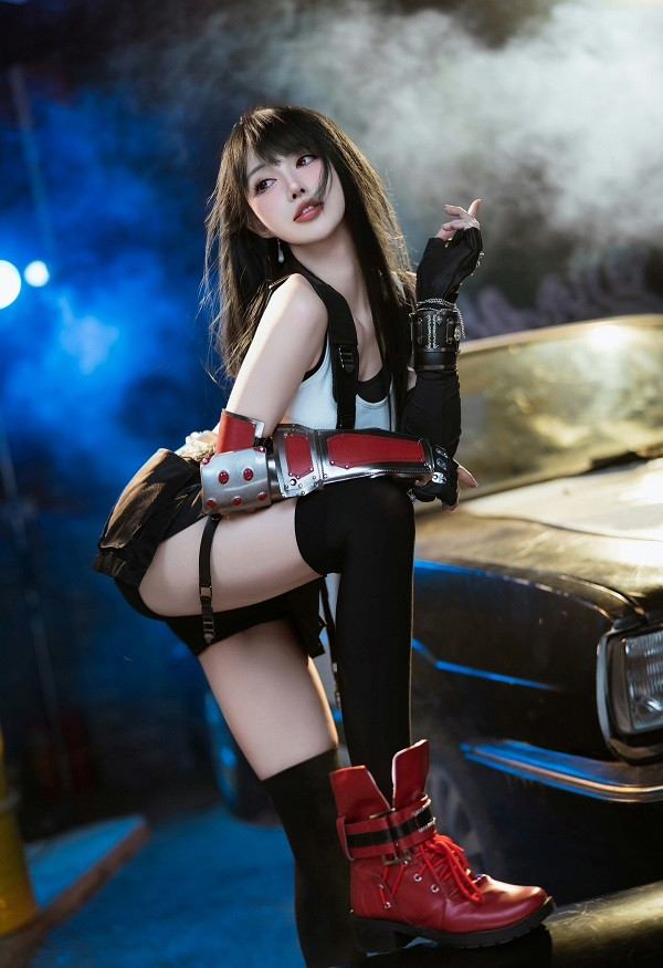 Chiêm Ngưỡng Bộ Ảnh Cosplay Tifa Lockhart Tuyệt Đẹp Bộ outfit Tifa được tái hiện chuẩn chỉ từng chi tiết gốc.