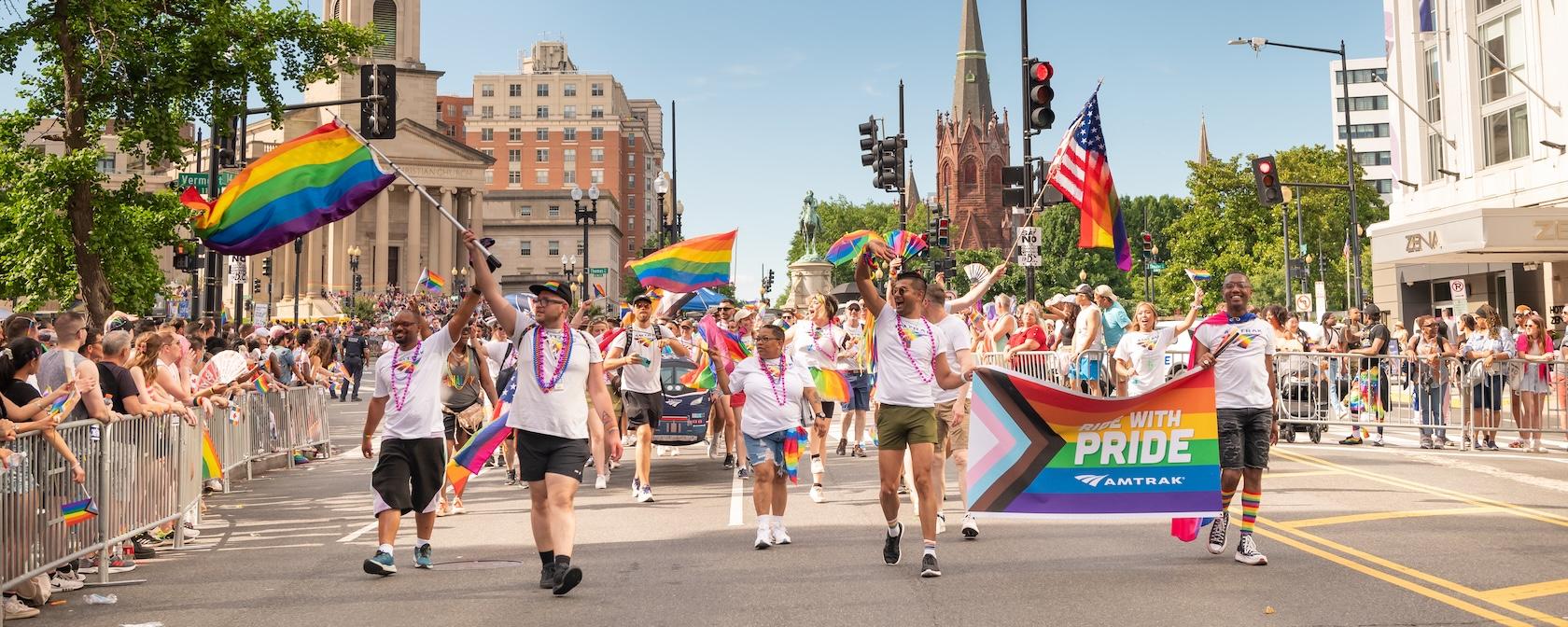 Bộ sưu tập đa dạng các tác phẩm tranh in sáng tác, thể hiện sự phong phú kỹ thuật.
