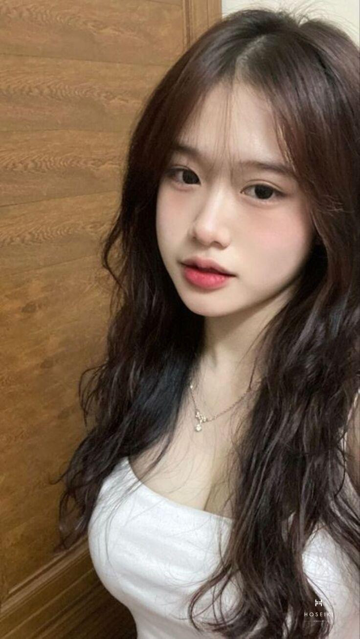 Bức ảnh gái xinh tự sướng với góc chụp tôn lên vẻ đẹp cá tính