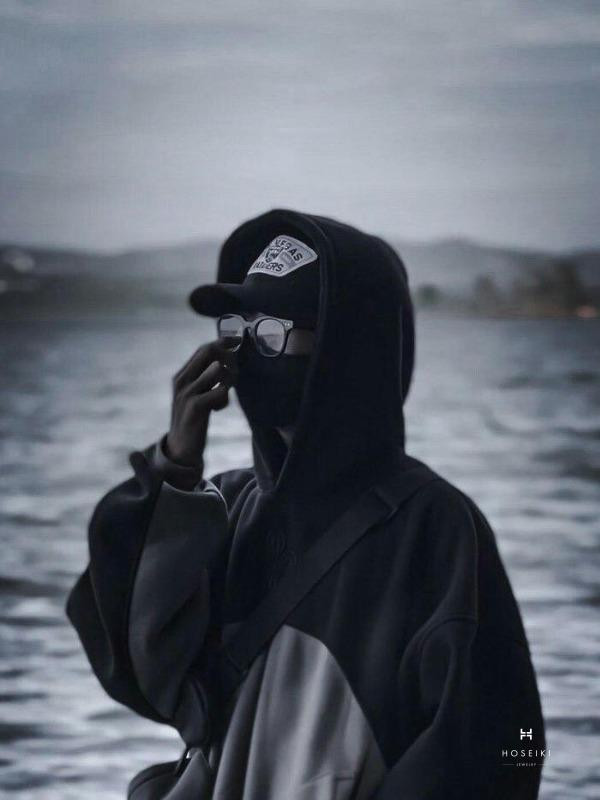 Bức ảnh thời trang đường phố làm nổi bật phong cách cá tính