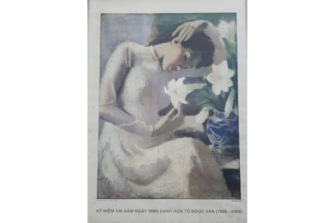 Bức tranh Thiếu nữ bên hoa Huệ được tái hiện trong một ấn phẩm sách, minh chứng cho sự nổi tiếng và ảnh hưởng của tác phẩm