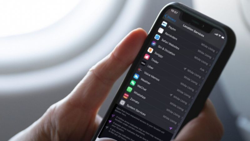 Các bước truy cập cài đặt quyền riêng tư trên điện thoại để tìm mục Dịch vụ định vị (Location Services)