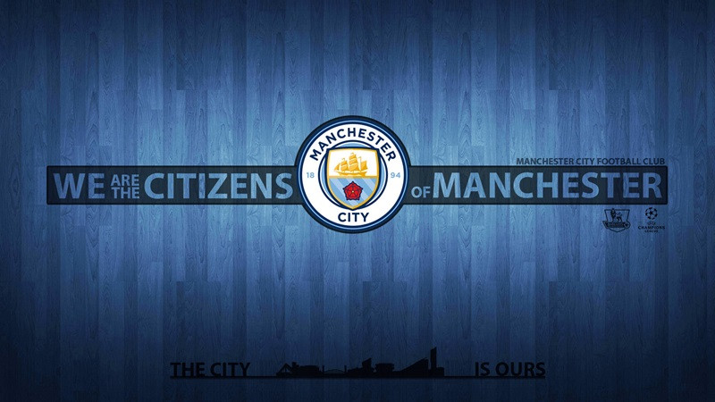 Các cầu thủ Manchester City tiến ra sân thi đấu