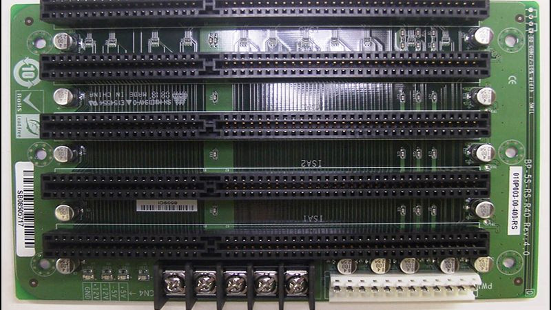 Các khe cắm RAM (Bộ nhớ truy cập ngẫu nhiên) trên mainboard