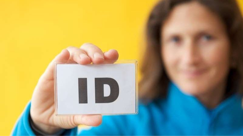 Các loại giấy tờ tùy thân như CCCD, hộ chiếu, bằng lái xe chứa mã ID định danh duy nhất