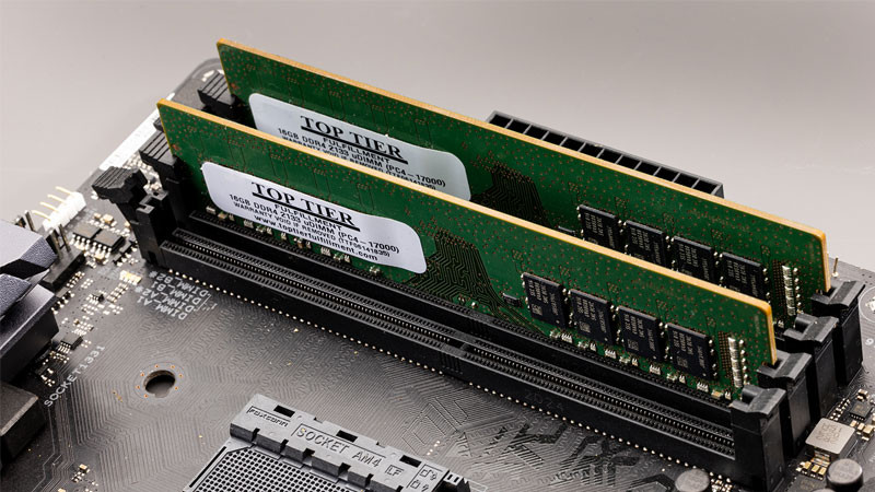 Các thanh bộ nhớ RAM, thành phần lưu trữ dữ liệu tạm thời giúp CPU truy cập nhanh, ảnh hưởng lớn đến hiệu suất máy tính cá nhân