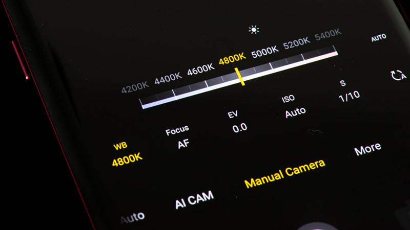 Các tùy chọn cài đặt cân bằng trắng trong chế độ chụp ảnh thủ công trên smartphone