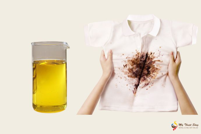 Cẩn trọng khi dùng xăng hoặc dung môi mạnh để tẩy màu acrylic