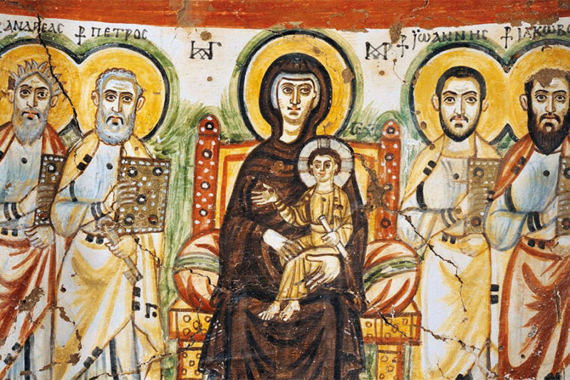 Khám phá vẻ đẹp độc đáo của Nghệ thuật Gothic Chi tiết kiến trúc nhà thờ Gothic sơ khai Saint-Denis tại Pháp