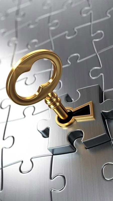 Chiếc chìa khóa vàng cách điệu với hình trái tim, kết nối giữa đam mê và thành công học tập