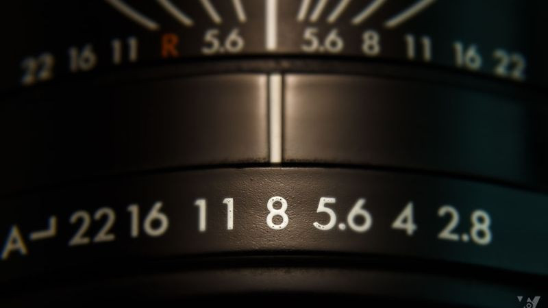 Chụp phong cảnh hoặc kiến trúc với khẩu độ f/8 để lấy nét toàn cảnh