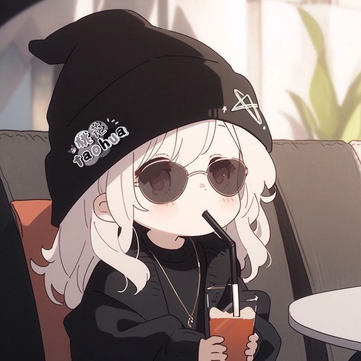 Cô bé chibi đeo kính đội nón len đáng yêu