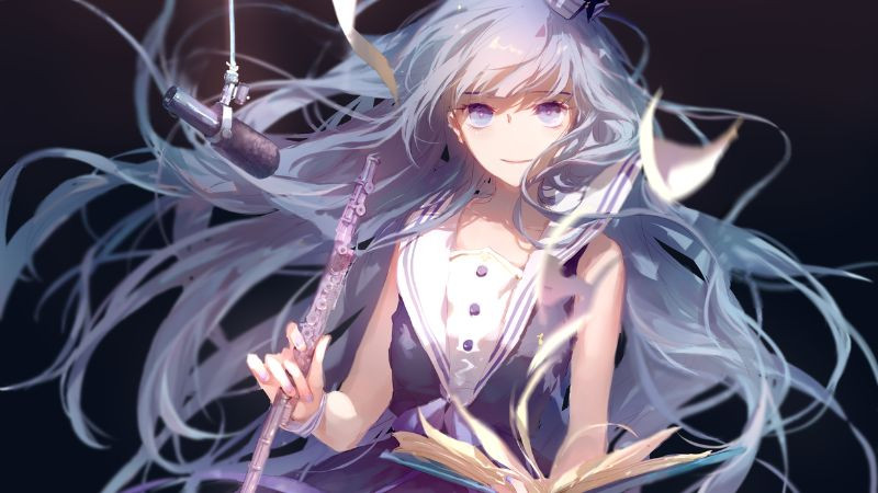 Cô gái anime tóc trắng, áo choàng đen