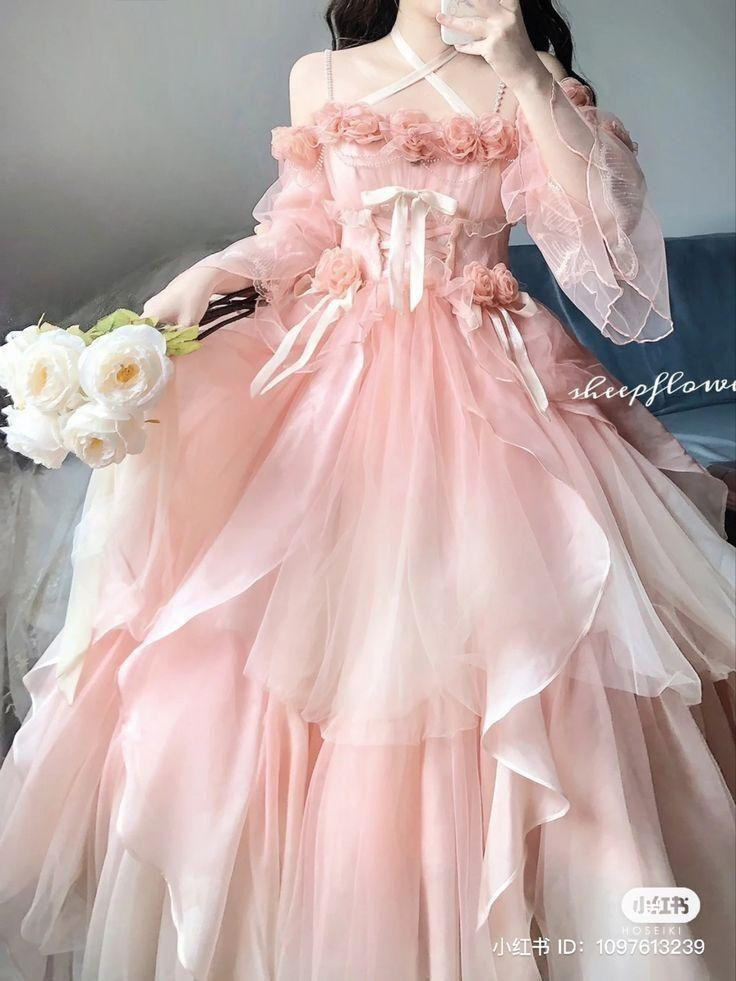 Vẻ Đẹp Cuốn Hút Của Gái Xinh Mặc Pinky Đáng Yêu Cô gái xinh với chiếc váy hồng tinh tế và phụ kiện hài hòa