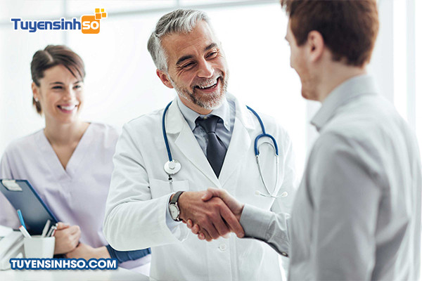 Cơ hội việc làm hấp dẫn trong ngành Y đa khoa