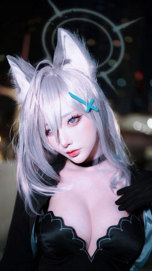 Coser thể hiện đúng thần thái điềm tĩnh đặc trưng của nhân vật Shiroko