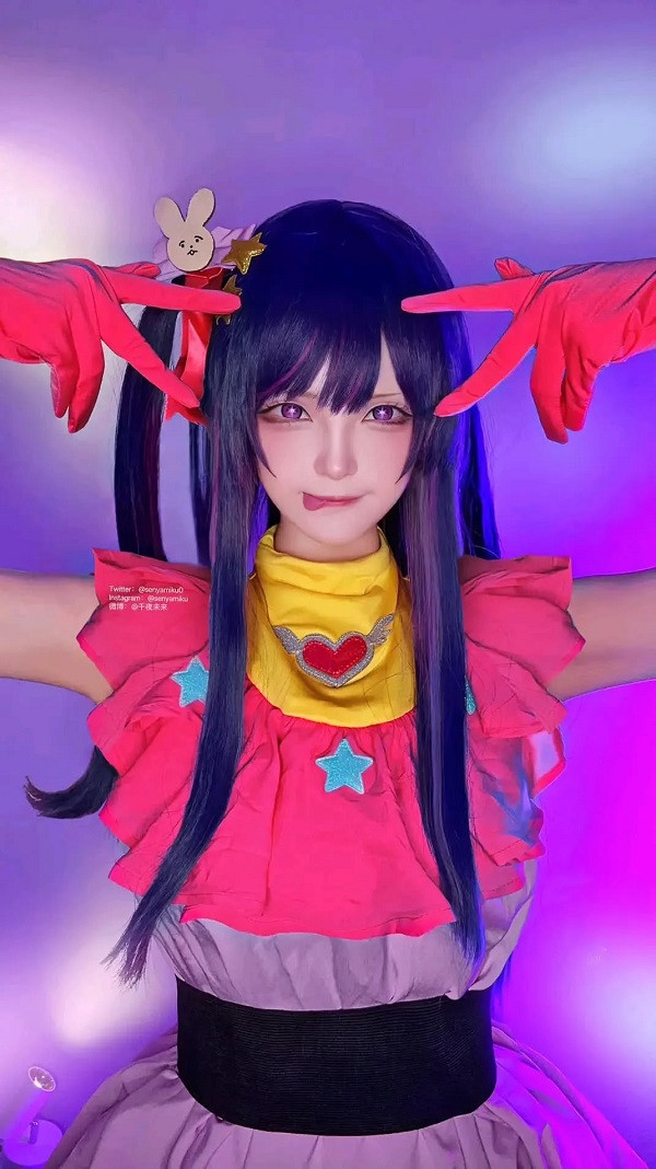 Cosplayer hóa thân Ai Hoshino với thần thái chuẩn idol