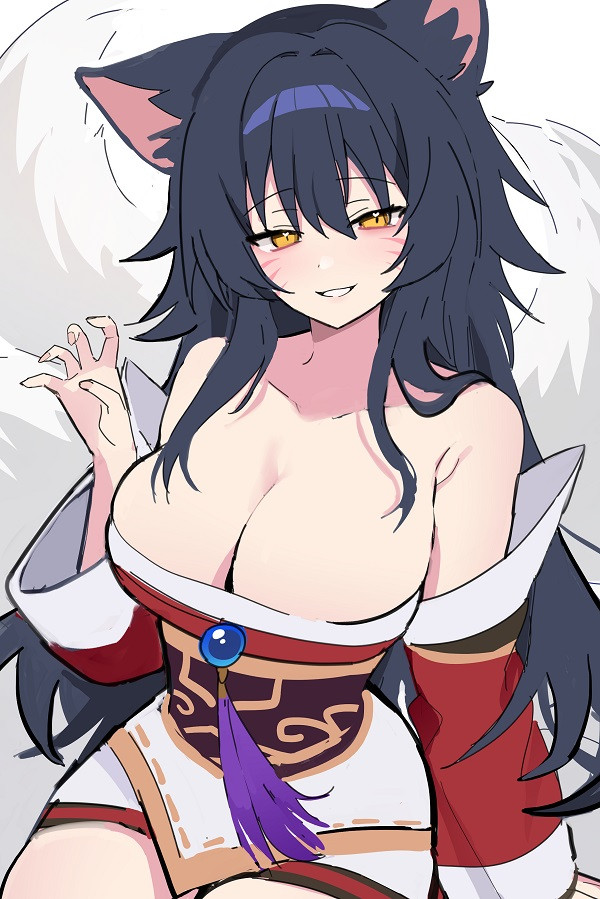 Đôi chân dài miên man của Ahri trong tạo hình nóng bỏng