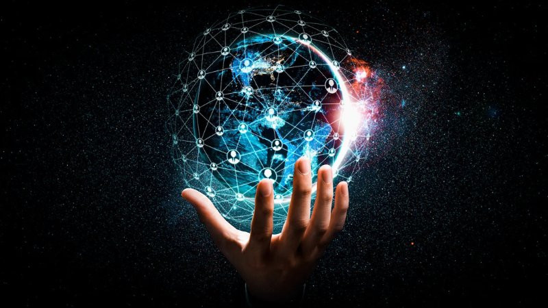 Đội ngũ quản lý đang thảo luận chiến lược, thể hiện sự cần thiết nâng cao năng lực quản lý trong môi trường kinh doanh toàn cầu