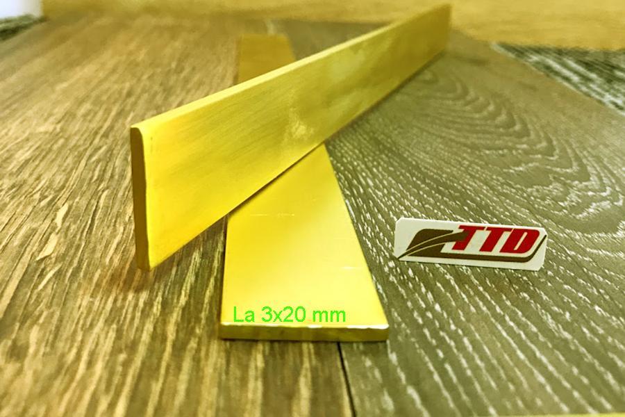 Mau xanh patina tren be mat dong da bi oxy hoa lau nam