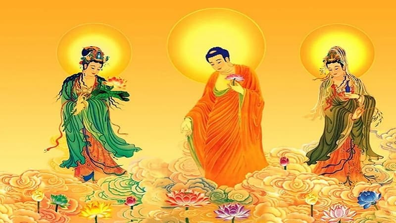 Đức Phật A Di Đà ngồi trên đài sen, trang nghiêm giữa khung cảnh mây trời