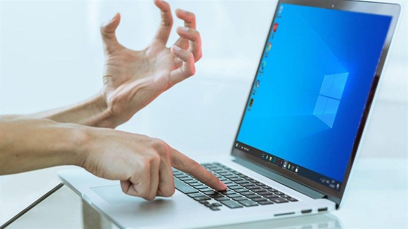 Giao diện Android Studio đang chạy, thể hiện các thành phần có thể tiêu tốn tài nguyên hệ thống