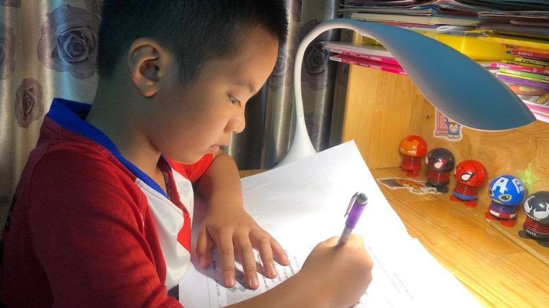 Giao diện trang web Pinterest với các hình ảnh học tập