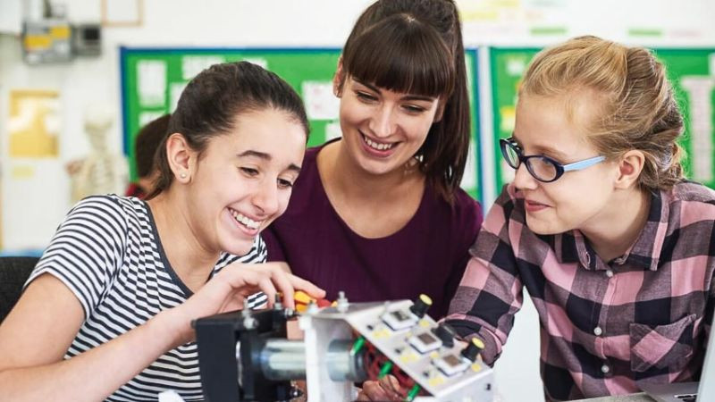 Giấy phép làm việc (EAD) cho sinh viên quốc tế theo diện OPT STEM tại Mỹ