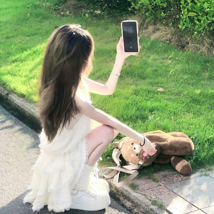 Góc chụp đẹp tôn lên thần thái rạng rỡ trong ảnh gái xinh tự sướng