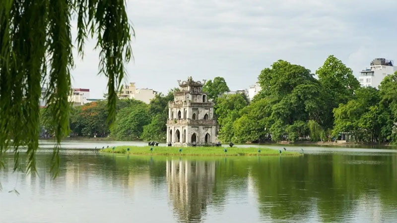Góc nhìn toàn cảnh Hồ Hoàn Kiếm và khu vực xung quanh