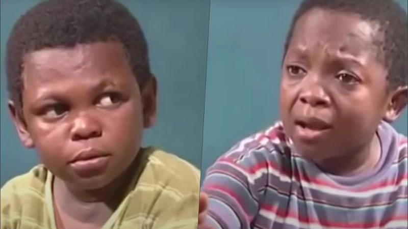 Gương mặt cậu bé da đen vui nhộn