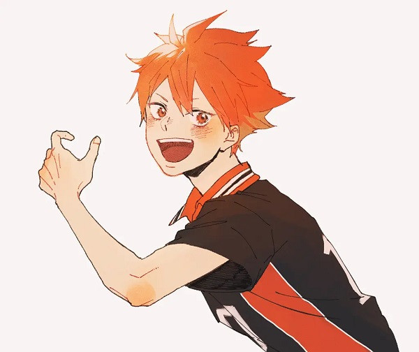 Gương mặt Hinata đổ mồ hôi nhưng vẫn rực lửa quyết tâm