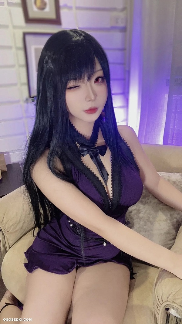 Chiêm Ngưỡng Bộ Ảnh Cosplay Tifa Lockhart Tuyệt Đẹp Gương mặt sắc sảo nổi bật qua lớp makeup Tifa.