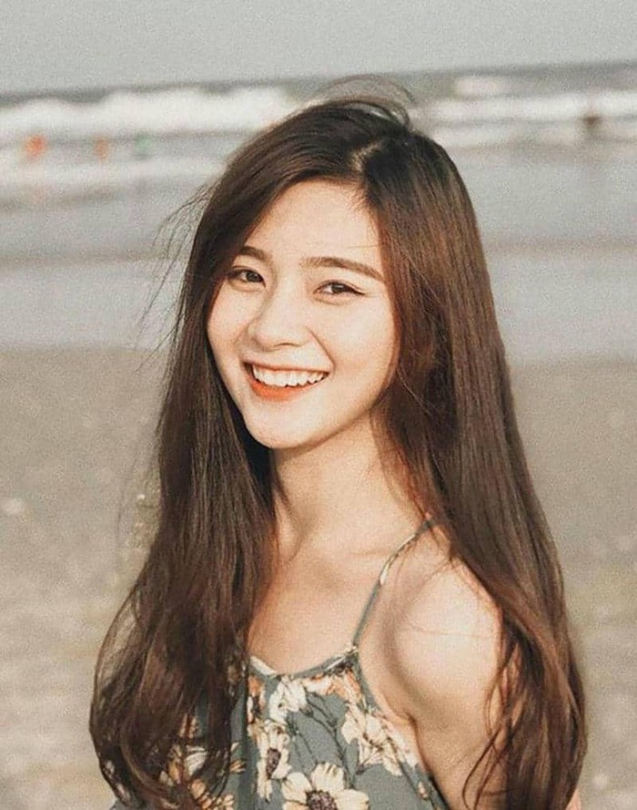 Gương mặt tươi tắn rạng ngời của gái xinh Việt Nam