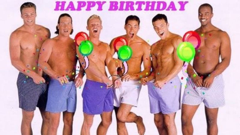 Hình ảnh chúc mừng sinh nhật bá đạo với biểu cảm vui nhộn