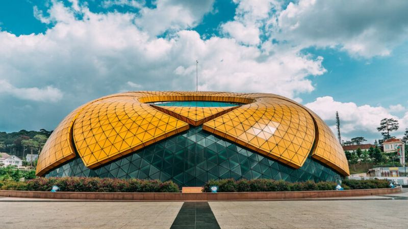 Hình ảnh Đà Lạt: toàn cảnh Quảng trường Lâm Viên và Hồ Xuân Hương