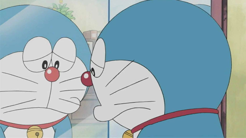Hình ảnh Doremon đang khóc nức nở, nước mắt chảy dài