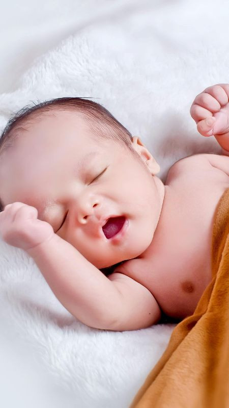 Hình ảnh em bé với giấc ngủ an lành
