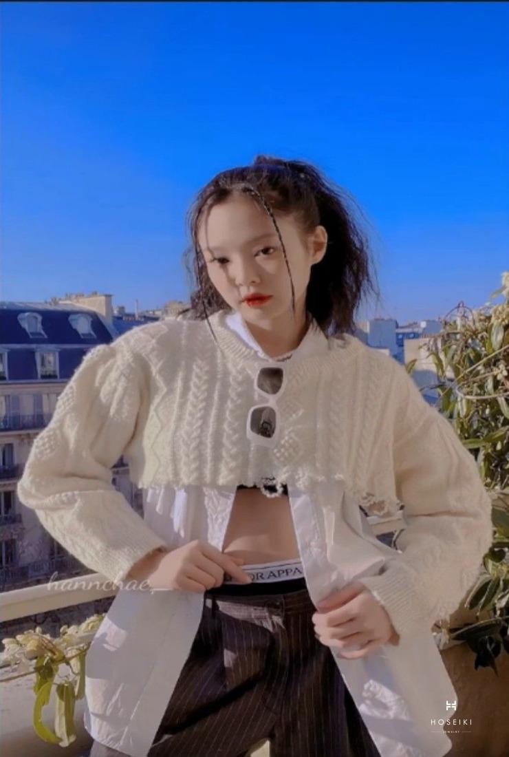 Hình ảnh Jennie khoe thần thái đỉnh cao trong bộ ảnh tạp chí.