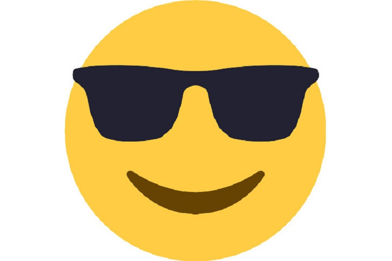 Hình ảnh mặt cười khoe răng ngượng ngùng