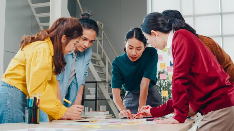 Hình ảnh minh họa khả năng thích ứng nhanh, học hỏi không ngừng của người có năng lực