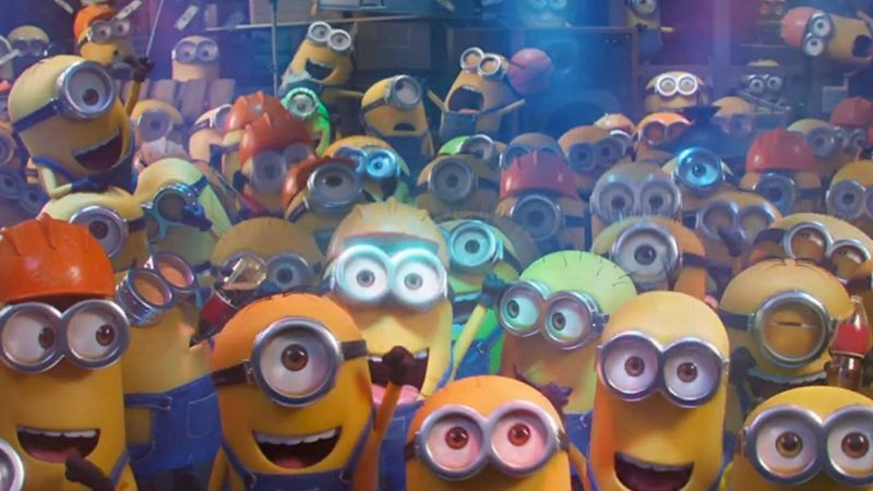 Hình ảnh Minion Dave đang cầm thứ gì đó giống như một quả chuối