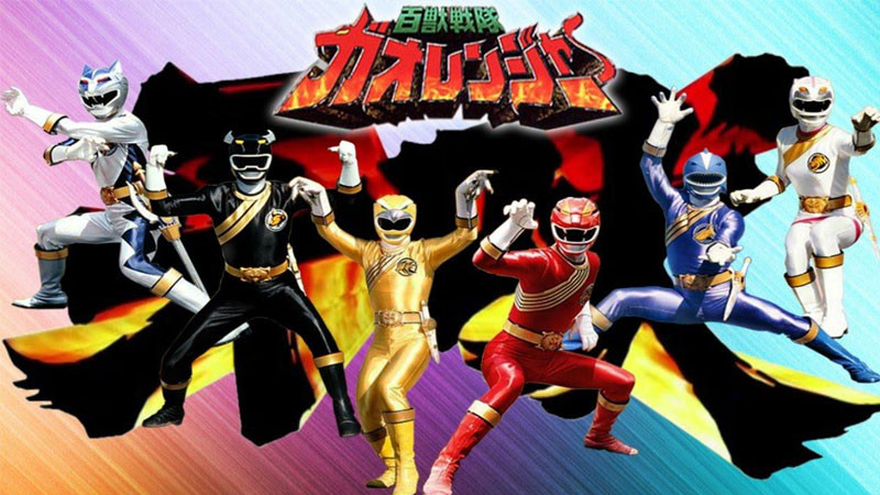 Hình ảnh siêu nhân Gao với trang phục màu đỏ