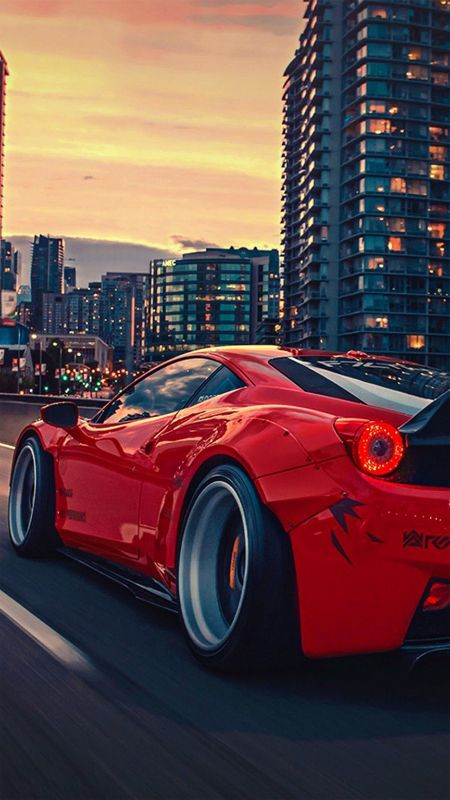 Hình ảnh siêu xe chạy tốc độ cao ban đêm