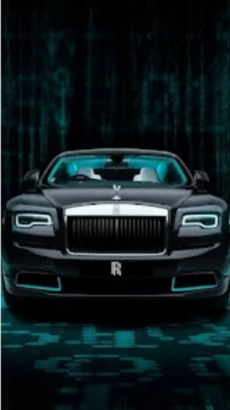 Hình ảnh siêu xe Rolls-Royce uy nghi từ góc thấp