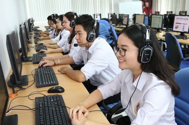 Hình ảnh thể hiện cơ hội việc làm đa dạng trong ngành Khoa học máy tính