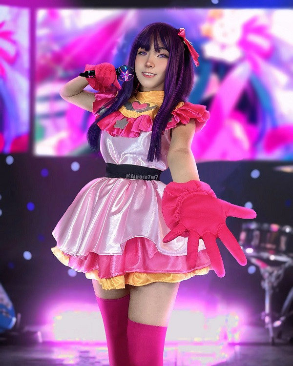 Hình ảnh toàn cảnh bộ cosplay Ai Hoshino đầy ấn tượng