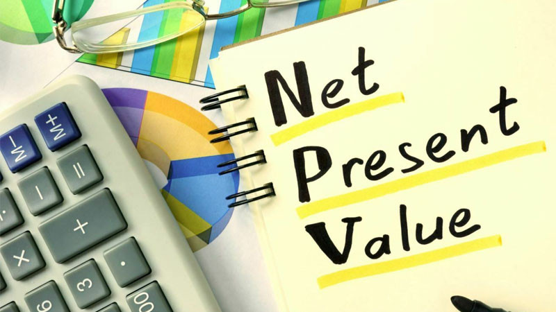 Hình ảnh tượng trưng cho việc đưa ra quyết định đầu tư dựa trên phân tích NPV