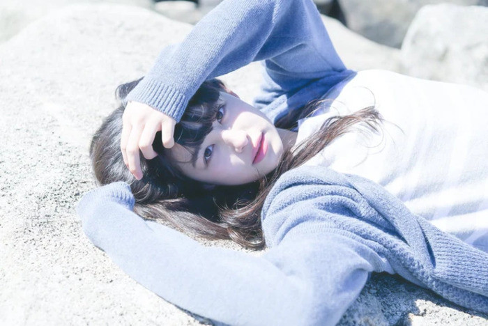 Hình gái Nhật đáng yêu dưới ánh nắng rạng rỡ